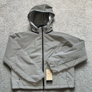 Nike Women Reflective Running Division Therma-FIT Jacket FV6420 011 Sz M NWT